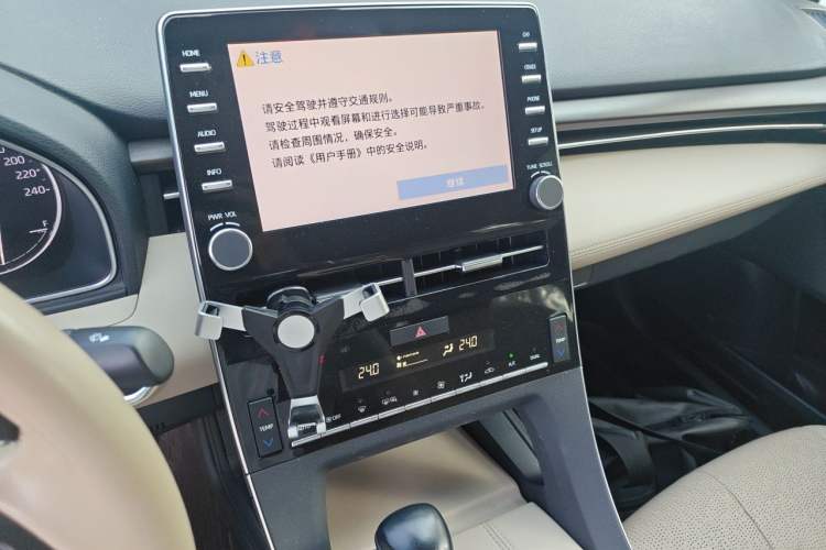 Used Toyota Avalon 2019 2.0L XLE Premium Edition China VI Audio And AC Panel