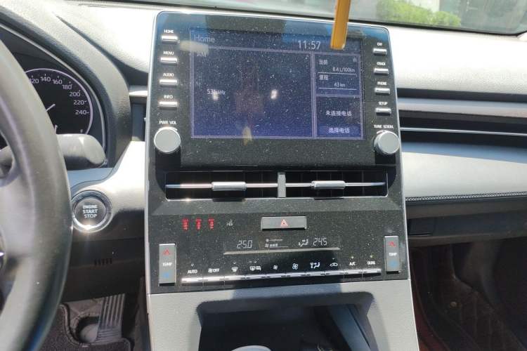 Used Toyota Avalon 2019 2.0L XLE Premium Edition China VI Audio And AC Panel