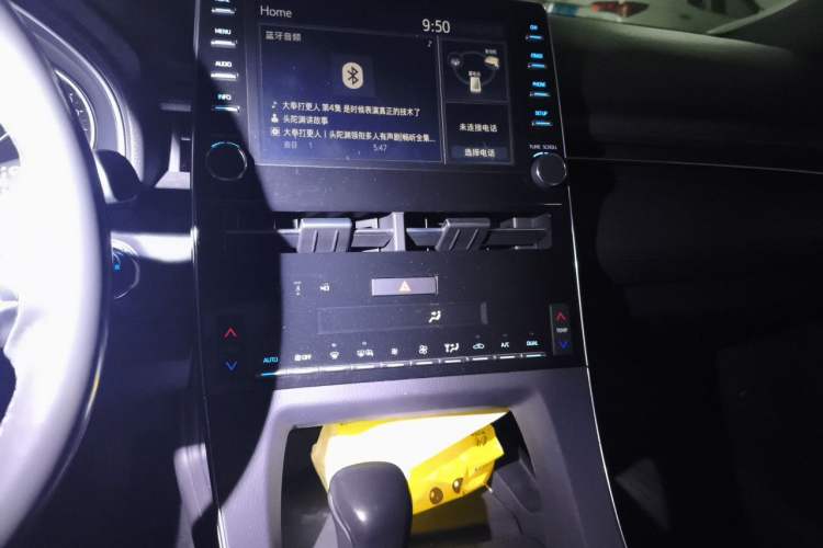 Used Toyota Avalon 2019 Dual-Engine 2.5L Luxury Edition China VI Standard Audio And AC Panel