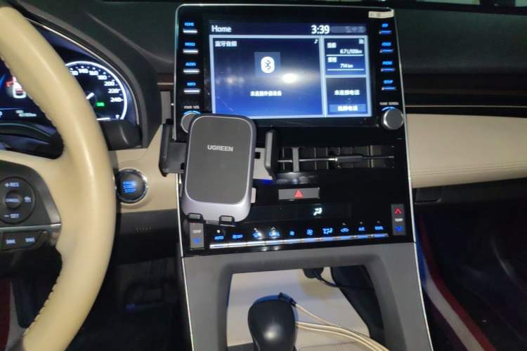 Used Toyota Avalon 2019 2.0L XLE Premium Edition China VI Audio And AC Panel