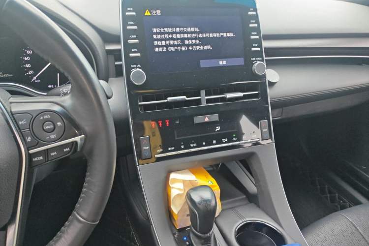 Used Toyota Avalon 2019 2.0L Luxury Edition China VI Standard Audio And AC Panel