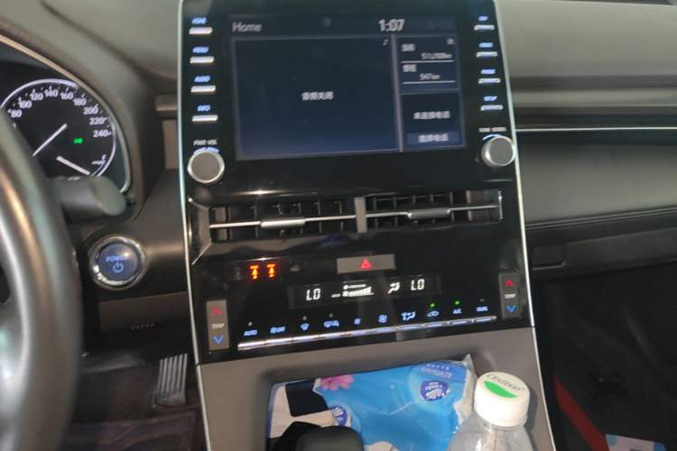 Used Toyota Avalon 2019 Dual-Engine 2.5L Luxury Edition China VI Standard Audio And AC Panel
