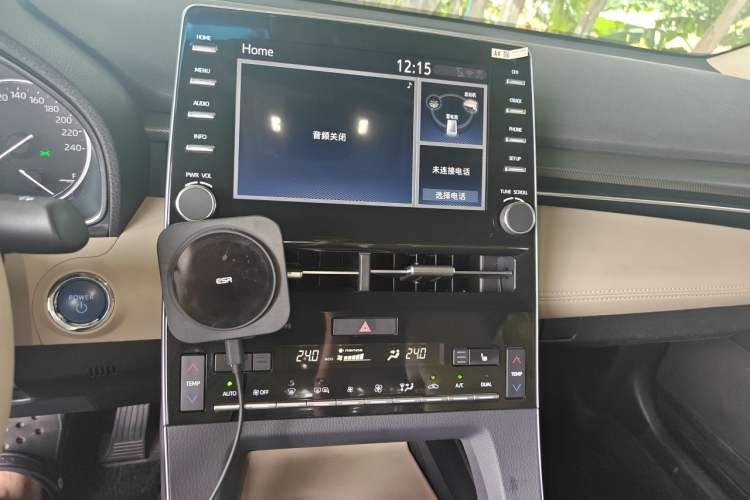 Used Toyota Avalon 2019 Dual-Engine 2.5L XLE Prestige Version China VI Standard Audio And AC Panel