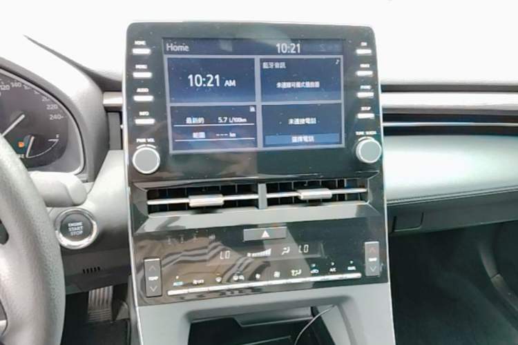 Used Toyota Avalon 2019 2.0L Ambition Edition China VI Audio And AC Panel