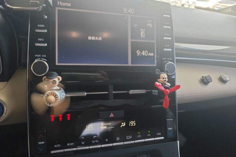 Used Toyota Avalon 2019 Dual-Engine 2.5L Luxury Edition China VI Standard Audio And AC Panel