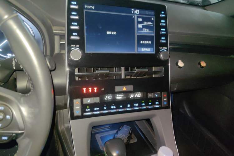 Used Toyota Avalon 2019 Dual-Engine 2.5L XLE Prestige Version China VI Standard Audio And AC Panel