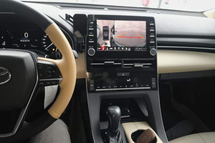 Used Toyota Avalon 2019 2.0L Luxury Edition China VI Standard Audio And AC Panel
