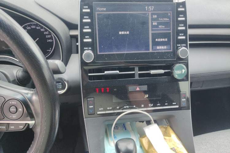 Used Toyota Avalon 2019 2.0L XLE Premium Edition China VI Audio And AC Panel
