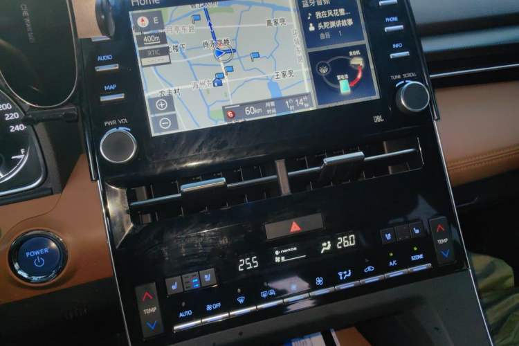 Used Toyota Avalon 2019 Dual-Engine 2.5L Limited Flagship Edition China VI Standard Audio And AC Panel