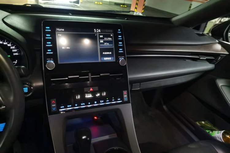 Used Toyota Avalon 2019 2.0L Luxury Edition China VI Standard Audio And AC Panel
