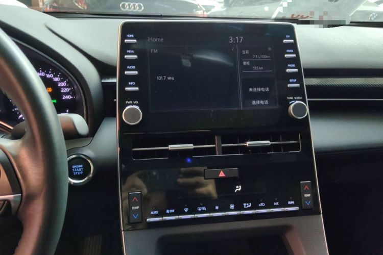 Used Toyota Avalon 2019 2.0L Luxury Edition China VI Standard Audio And AC Panel