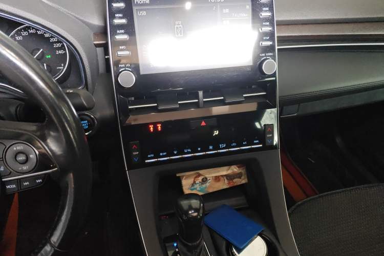Used Toyota Avalon 2019 2.0L XLE Premium Edition China VI Audio And AC Panel