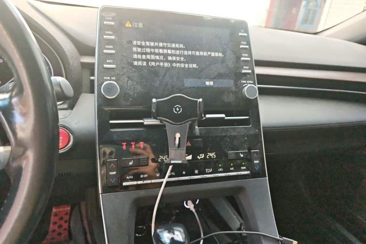 Used Toyota Avalon 2019 2.5L Touring Premium Version China VI Standard Audio And AC Panel