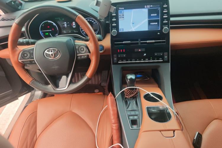 Used Toyota Avalon 2019 Dual-Engine 2.5L Limited Flagship Edition China V Standard Center Console