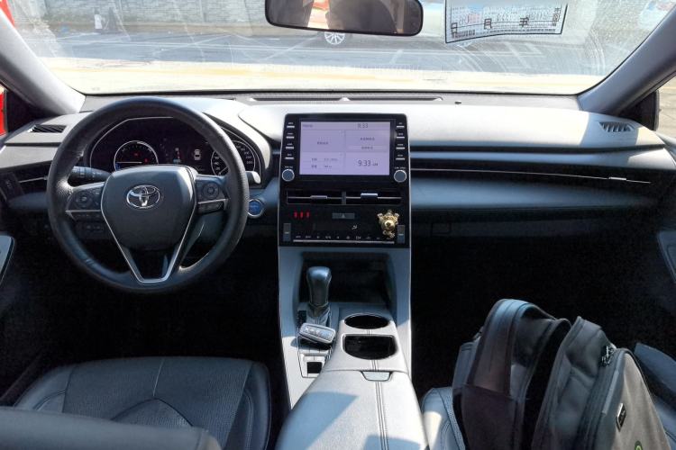 Used Toyota Avalon 2019 Dual-Engine 2.5L Luxury Edition China VI Standard Center Console