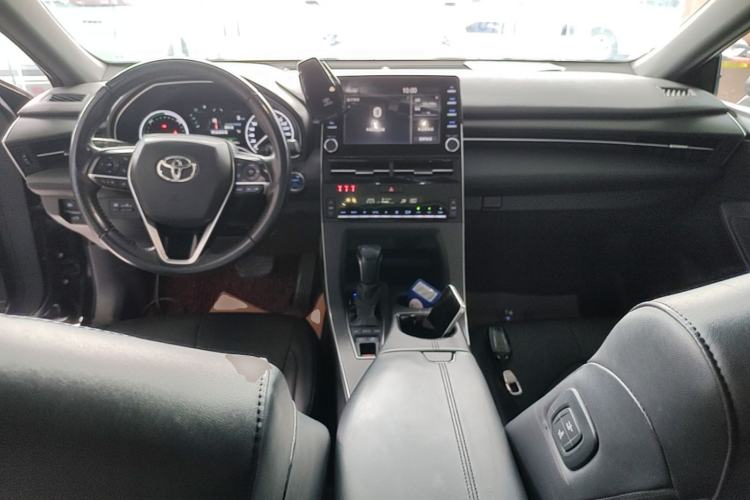 Used Toyota Avalon 2019 Dual-Engine 2.5L Luxury Edition China VI Standard Center Console