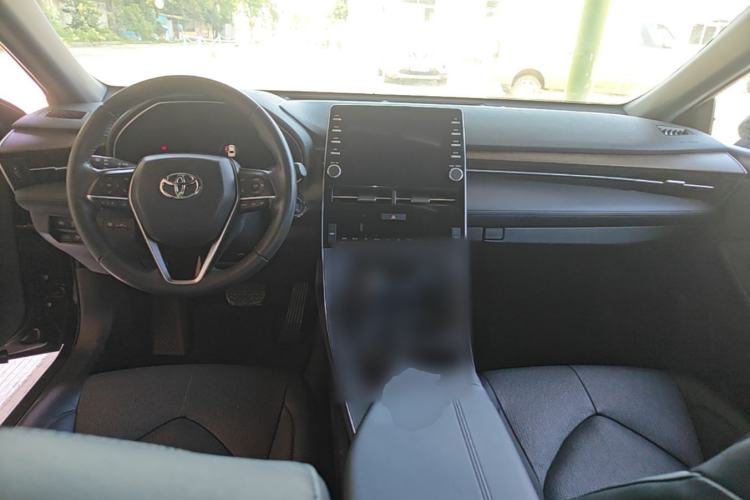 Used Toyota Avalon 2019 2.0L Luxury Edition China VI Standard Center Console