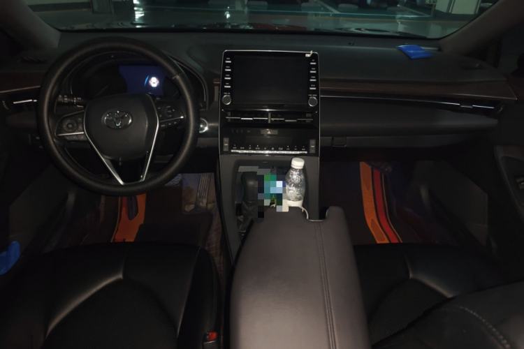 Used Toyota Avalon 2019 2.5L Ambition Version China VI Standard Center Console