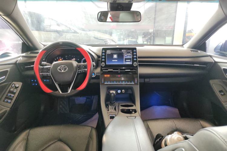 Used Toyota Avalon 2019 2.0L Luxury Edition China VI Standard Center Console