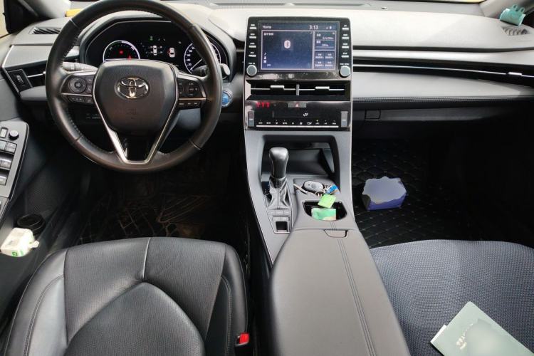 Used Toyota Avalon 2019 Dual-Engine 2.5L Luxury Edition China VI Standard Center Console