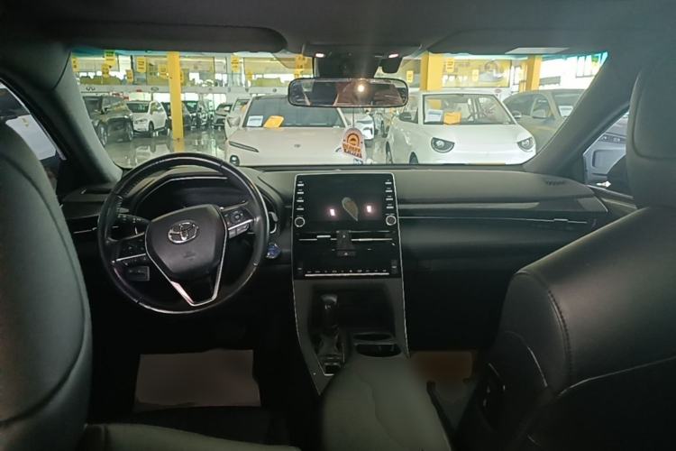 Used Toyota Avalon 2019 Dual-Engine 2.5L Luxury Edition China VI Standard Center Console
