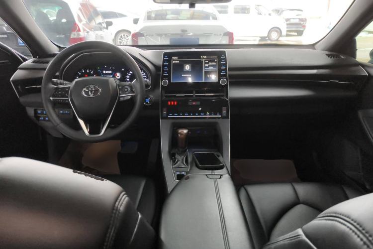 Used Toyota Avalon 2019 2.0L Ambition Edition China VI Center Console