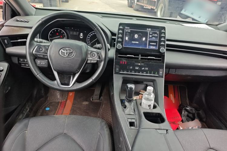 Used Toyota Avalon 2019 2.0L XLE Premium Edition China VI Center Console