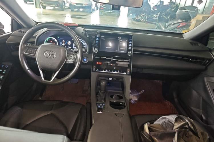 Used Toyota Avalon 2019 Dual-Engine 2.5L Luxury Edition China VI Standard Center Console