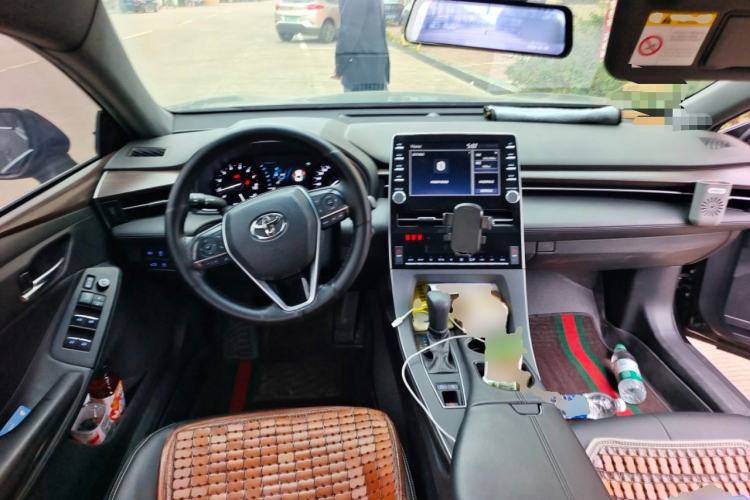 Used Toyota Avalon 2019 2.0L Ambition Edition China VI Center Console