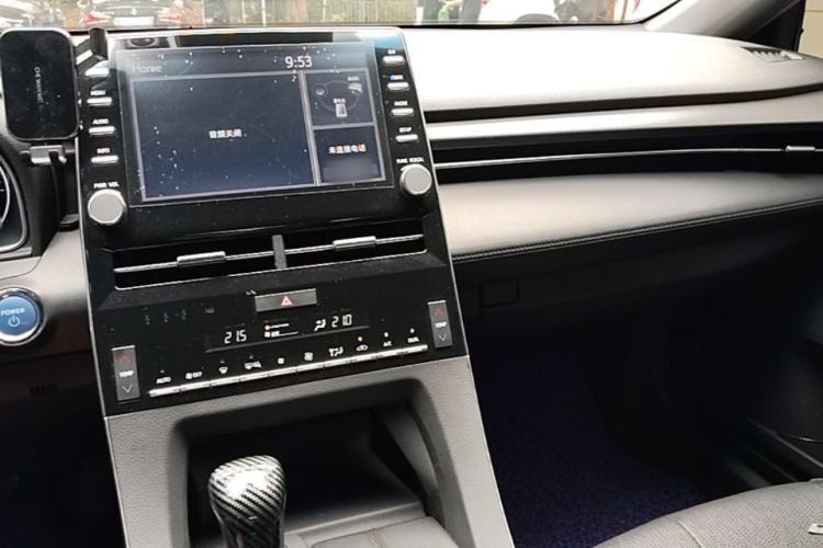 Used Toyota Avalon 2019 Dual-Engine 2.5L Luxury Edition China VI Standard Center Console