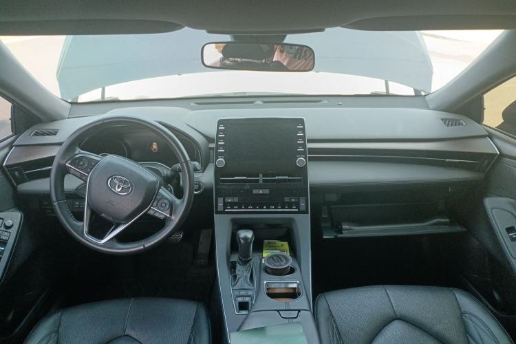 Used Toyota Avalon 2019 2.5L Touring Premium Version China V Standard Center Console