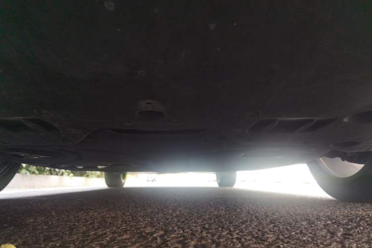 Used Toyota Avalon 2019 Dual-Engine 2.5L XLE Prestige Version China VI Standard Chassis Front