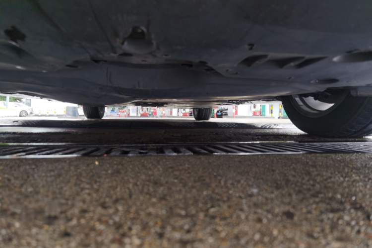 Used Toyota Avalon 2019 2.0L Ambition Edition China VI Chassis Front
