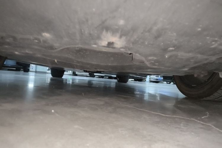 Used Toyota Avalon 2019 Dual-Engine 2.5L Limited Flagship Edition China VI Standard Chassis Front