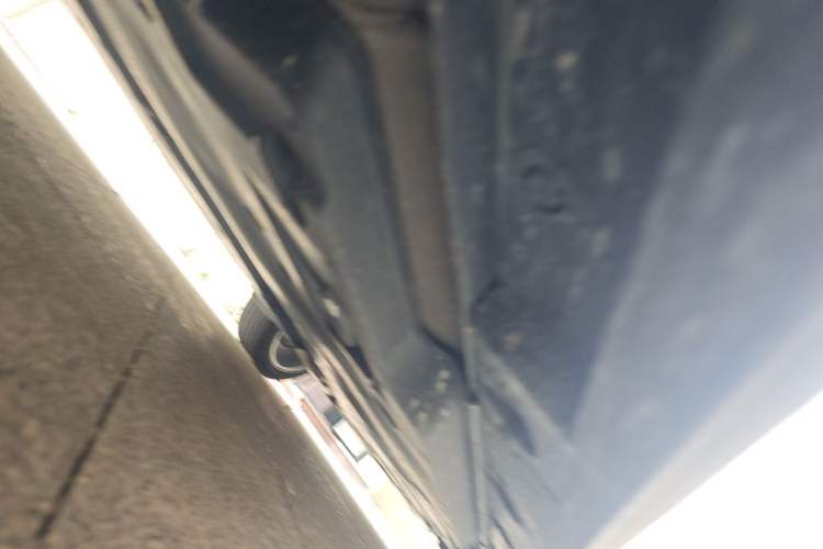 Used Toyota Avalon 2019 Dual-Engine 2.5L XLE Prestige Version China VI Standard Chassis Front Left