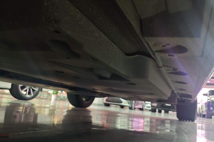 Used Toyota Avalon 2019 2.0L Ambition Edition China VI Chassis Front Left