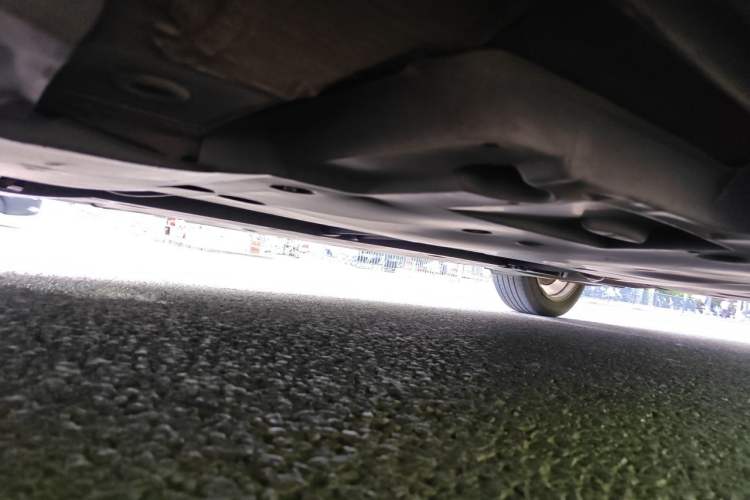 Used Toyota Avalon 2019 2.0L Ambition Edition China VI Chassis Front Left