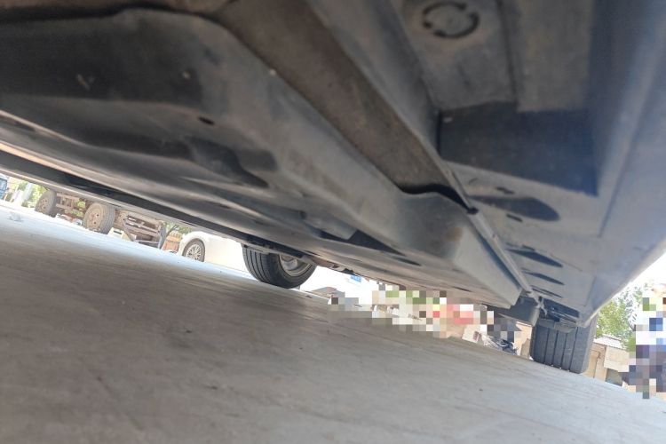 Used Toyota Avalon 2019 Dual-Engine 2.5L Luxury Edition China VI Standard Chassis Front Left