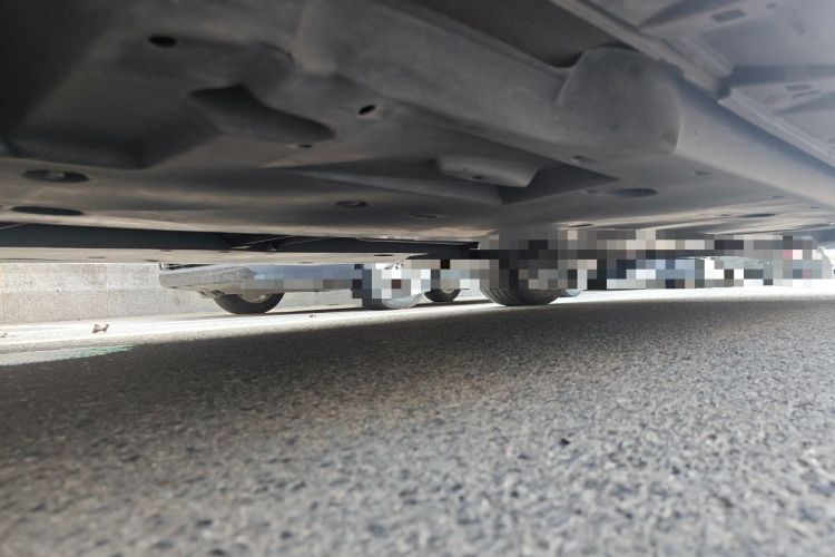Used Toyota Avalon 2019 2.0L XLE Premium Edition China VI Chassis Front Left