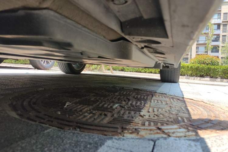 Used Toyota Avalon 2019 2.0L XLE Premium Edition China VI Chassis Front Left