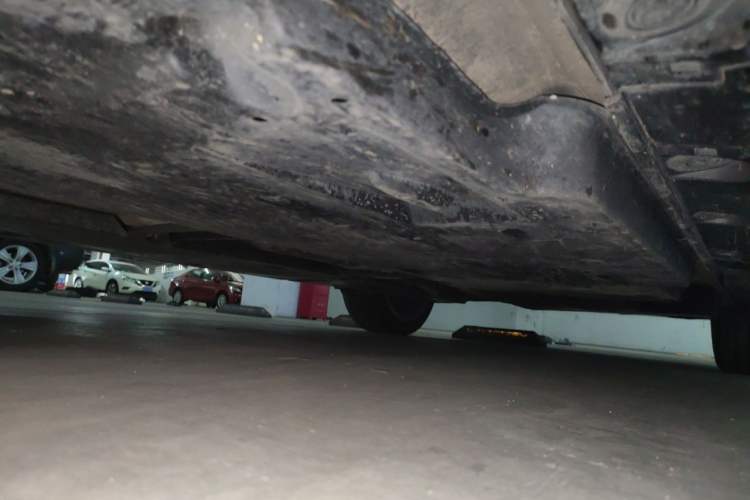 Used Toyota Avalon 2019 2.0L XLE Premium Edition China VI Chassis Front Left
