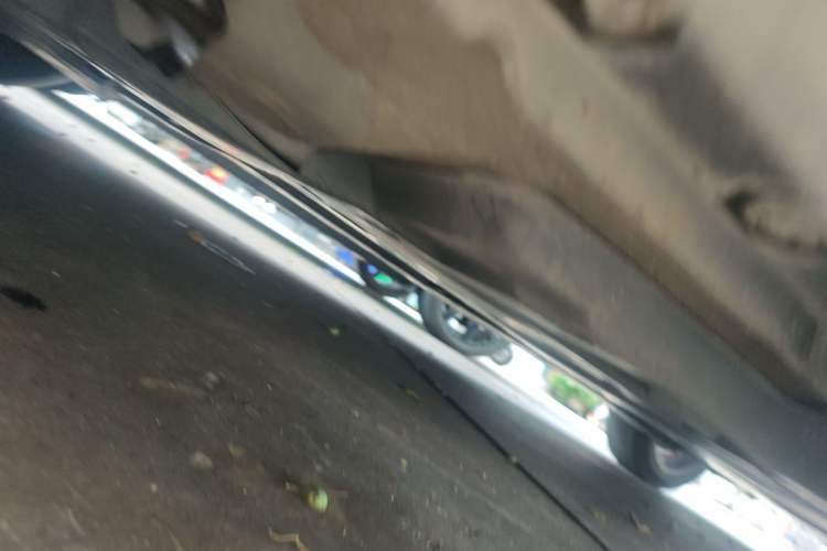 Used Toyota Avalon 2019 Dual-Engine 2.5L Luxury Edition China VI Standard Chassis Front Left