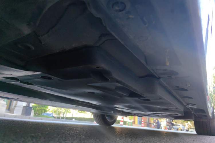 Used Toyota Avalon 2019 2.5L Touring Premium Version China VI Standard Chassis Front Left