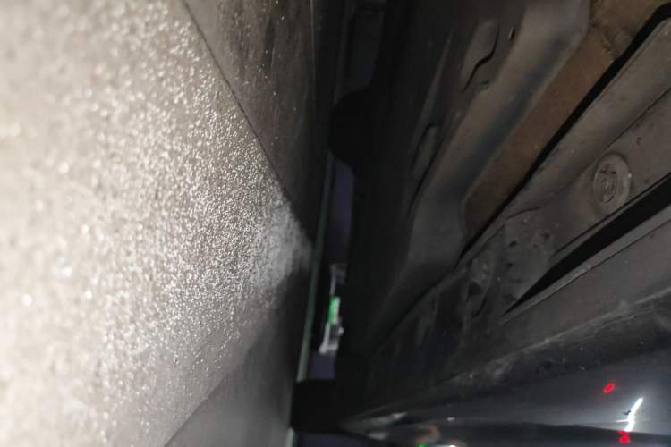 Used Toyota Avalon 2019 Dual-Engine 2.5L XLE Prestige Version China VI Standard Chassis Front Left