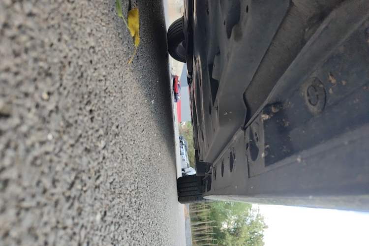 Used Toyota Avalon 2019 Dual-Engine 2.5L XLE Prestige Version China VI Standard Chassis Front Left