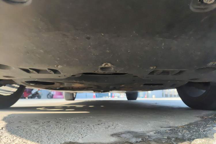 Used Toyota Avalon 2019 Dual-Engine 2.5L XLE Prestige Version China VI Standard Chassis Front