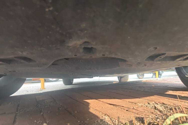 Used Toyota Avalon 2019 2.0L XLE Premium Edition China VI Chassis Front