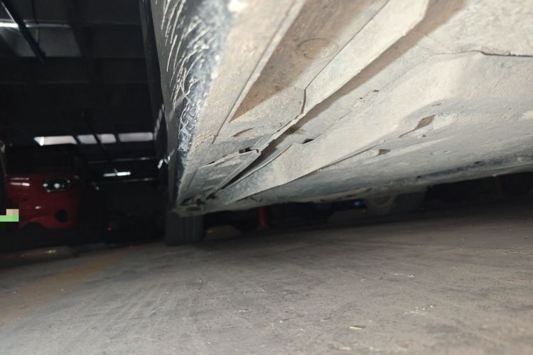 Used Toyota Avalon 2019 2.5L Touring Premium Version China VI Standard Chassis Front Right