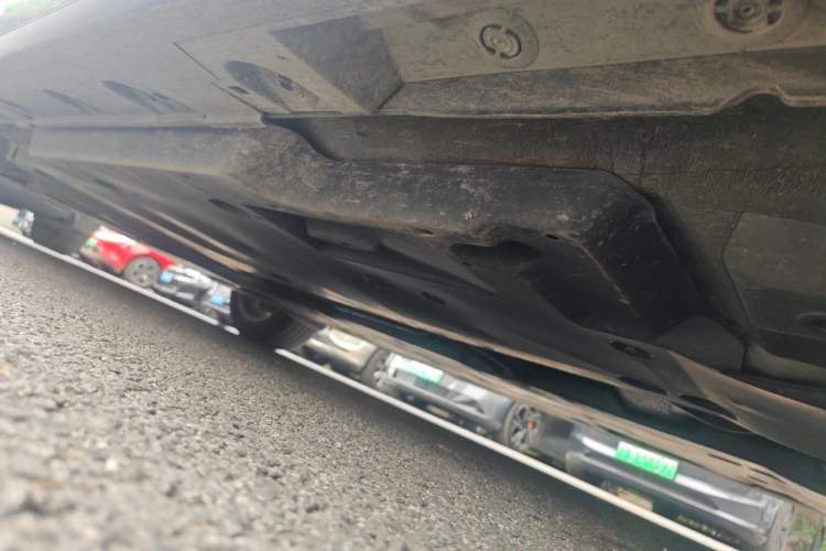 Used Toyota Avalon 2019 Dual-Engine 2.5L Luxury Edition China VI Standard Chassis Front Right