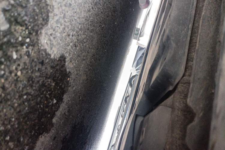 Used Toyota Avalon 2019 2.0L Luxury Edition China VI Standard Chassis Front Right